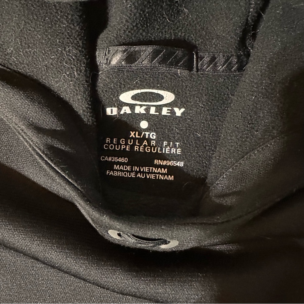 Oakley Black Regular Fit Hoodie - Picture 2 of 2